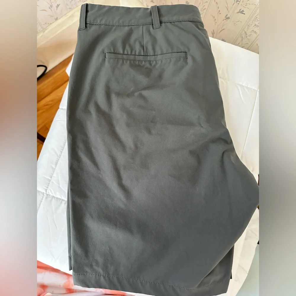 J. Crew Men’s Grey Shorts